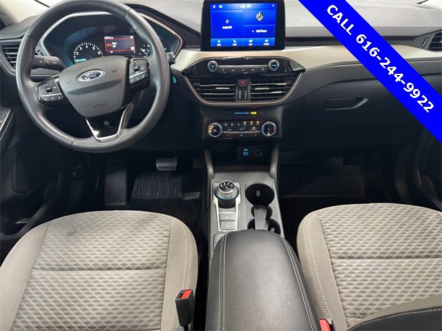 Used 2022 Ford Escape SE w/ Cold Weather Package image 5