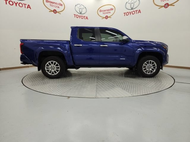 Used 2025 Toyota Tacoma Limited AWD/4WD image 3