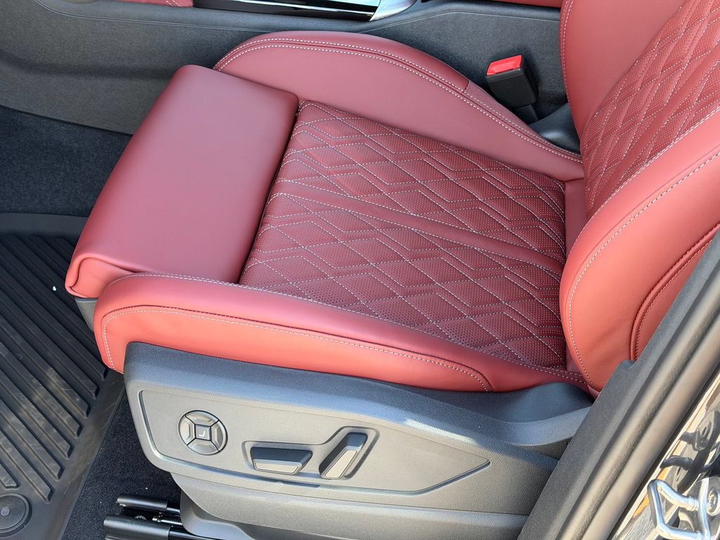 New 2026 Audi SQ5 Premium Plus AWD/4WD image 16