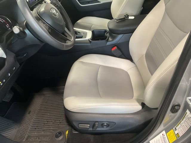Used 2025 Toyota RAV4 XLE Premium w/ Weather Package AWD/4WD image 10