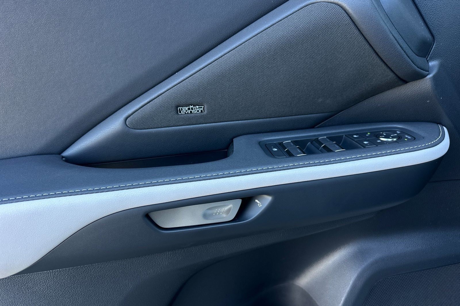 New 2026 Lexus TX 500h AWD image 11
