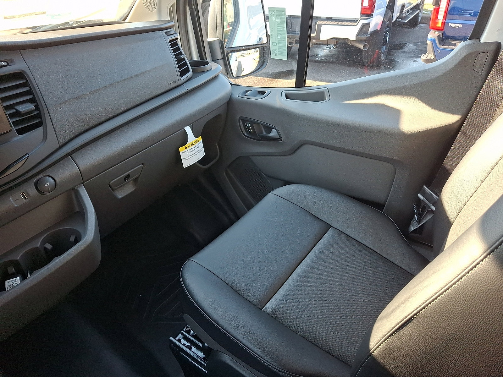 New 2026 Ford Transit 150 Low Roof w/ Load Area Protection Package RWD image 11