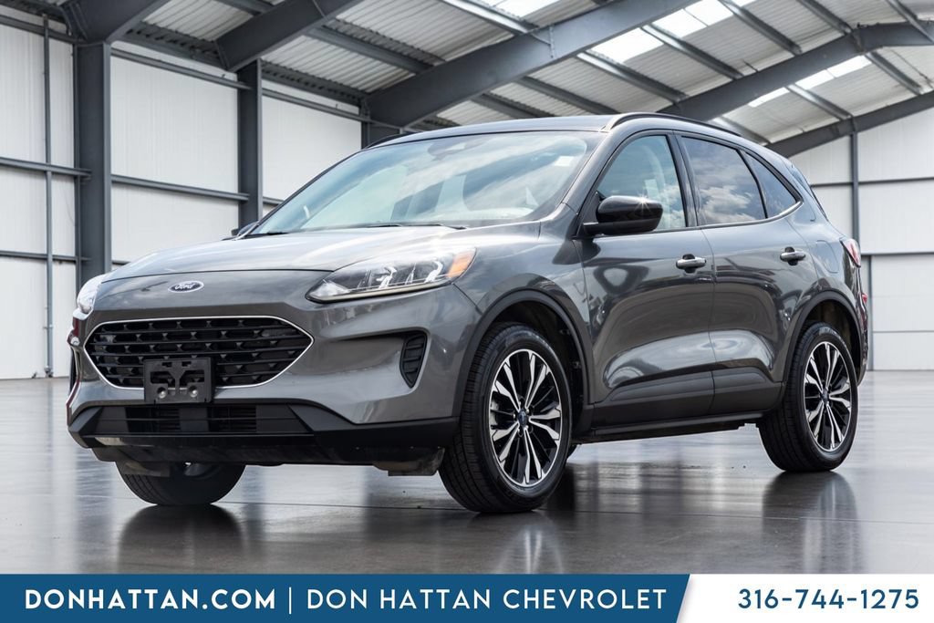 Used 2022 Ford Escape SE w/ SE Sport Appearance Package