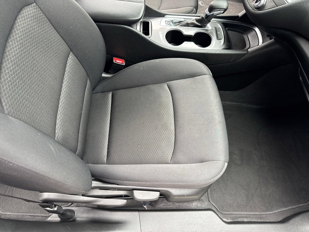 Used 2023 Chevrolet Malibu LT image 13