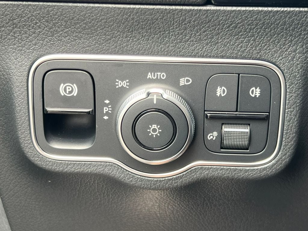 New 2026 Mercedes-Benz GLA 250 4MATIC image 20
