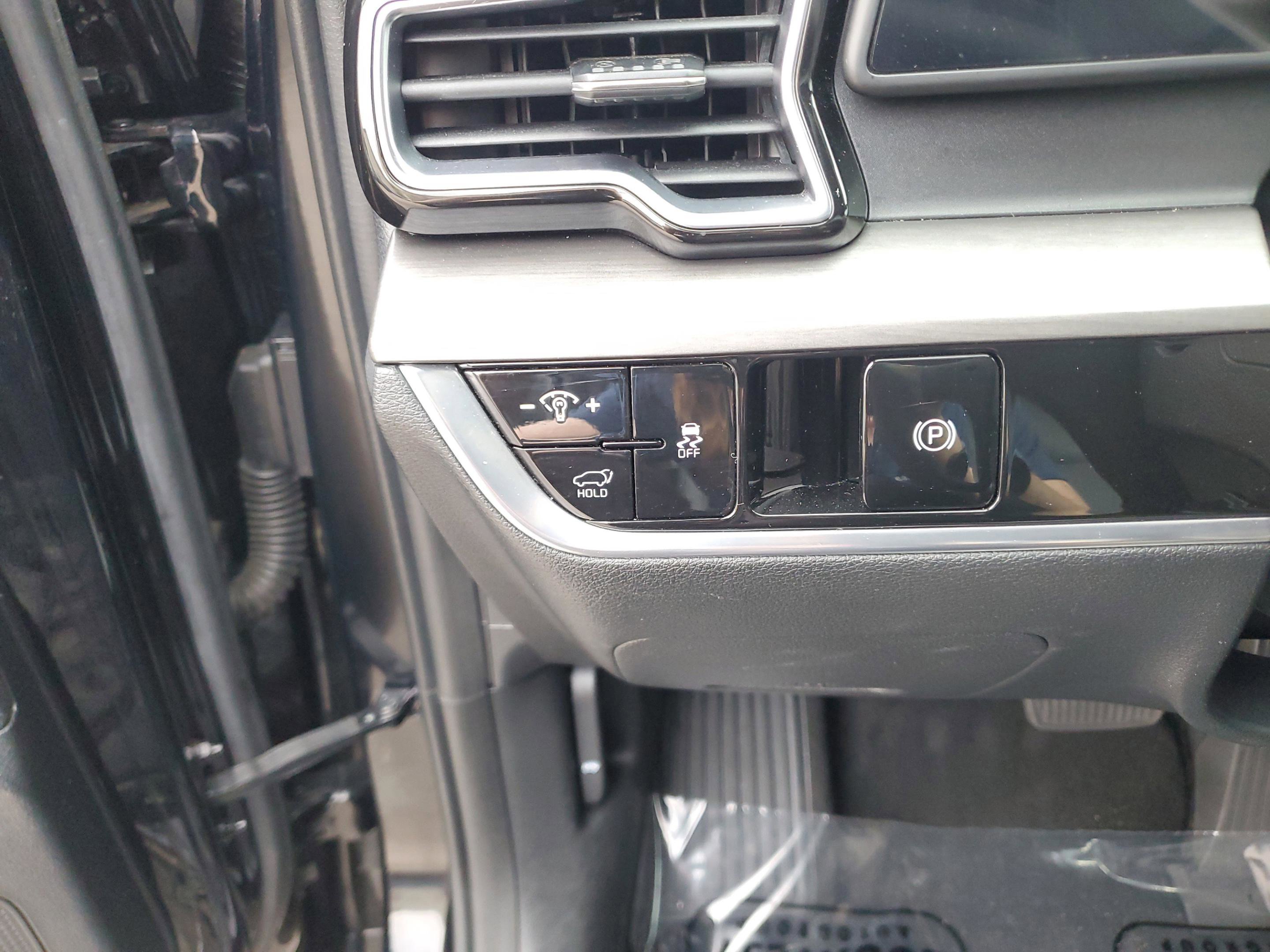 Certified 2023 Kia Sportage X-Line w/ X-Line Premium Package image 31