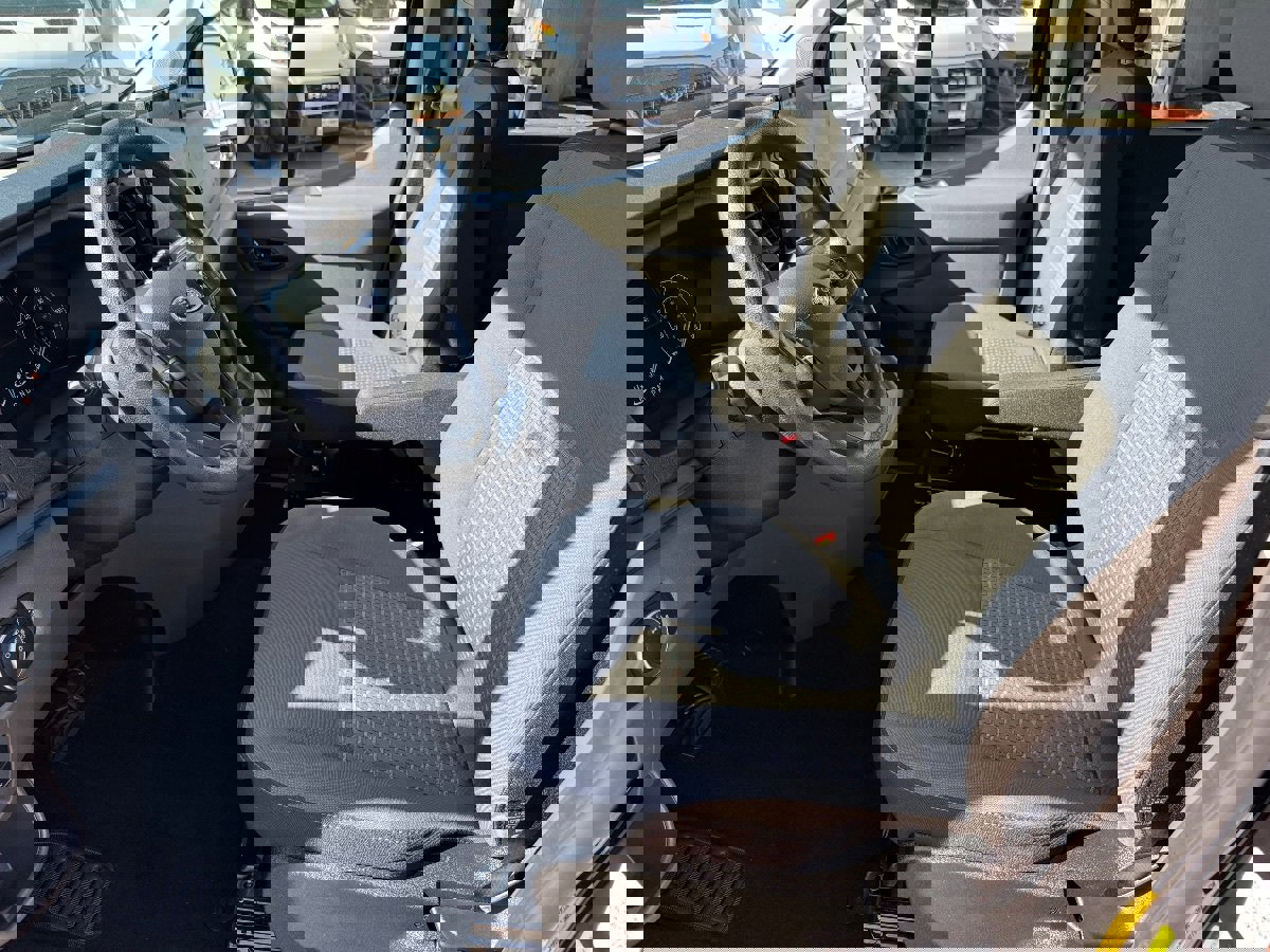 Used 2025 Ford Transit 350 XLT image 27