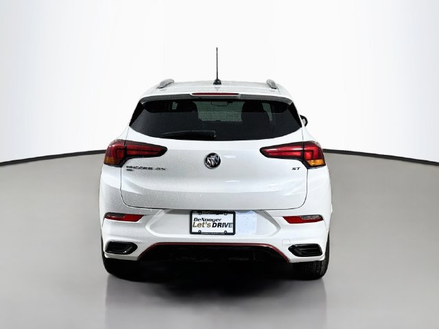 Used 2022 Buick Encore GX Select w/ Sport Touring Package AWD/4WD image 8
