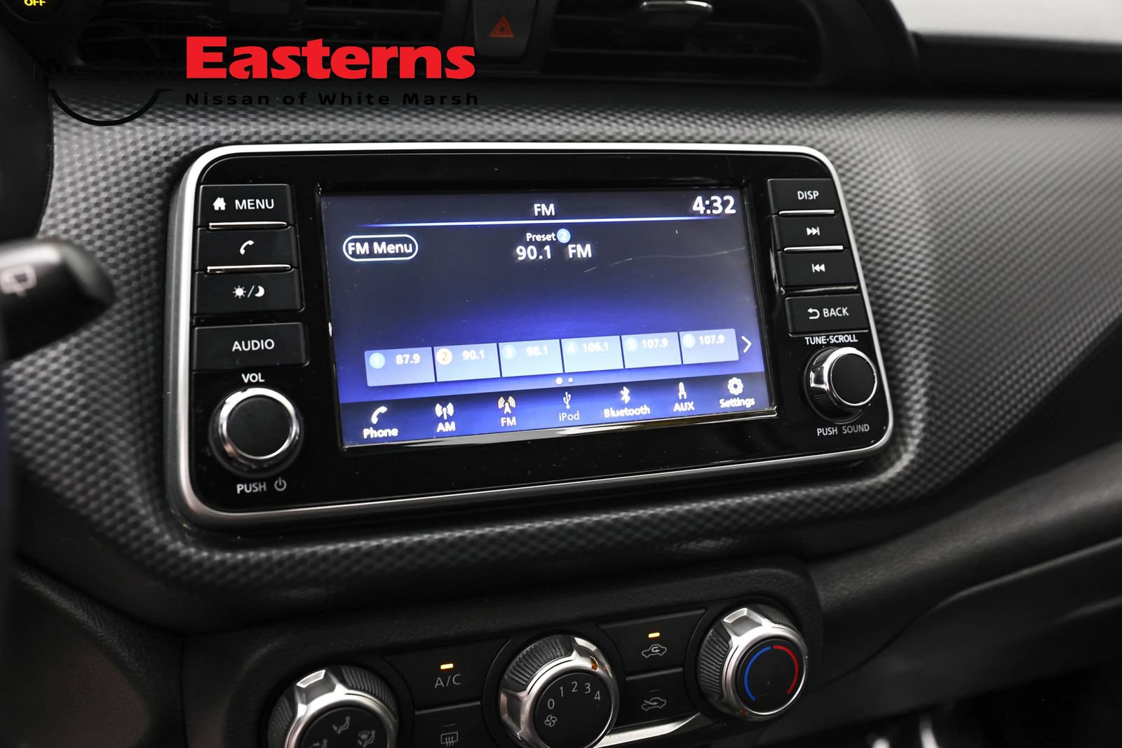 Used 2023 Nissan Kicks S FWD image 18