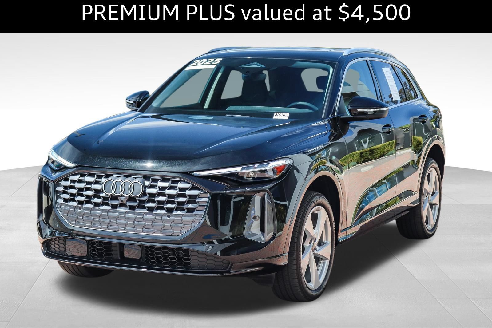 Certified 2025 Audi Q5 Premium Plus w/ Premium Plus AWD/4WD image 3