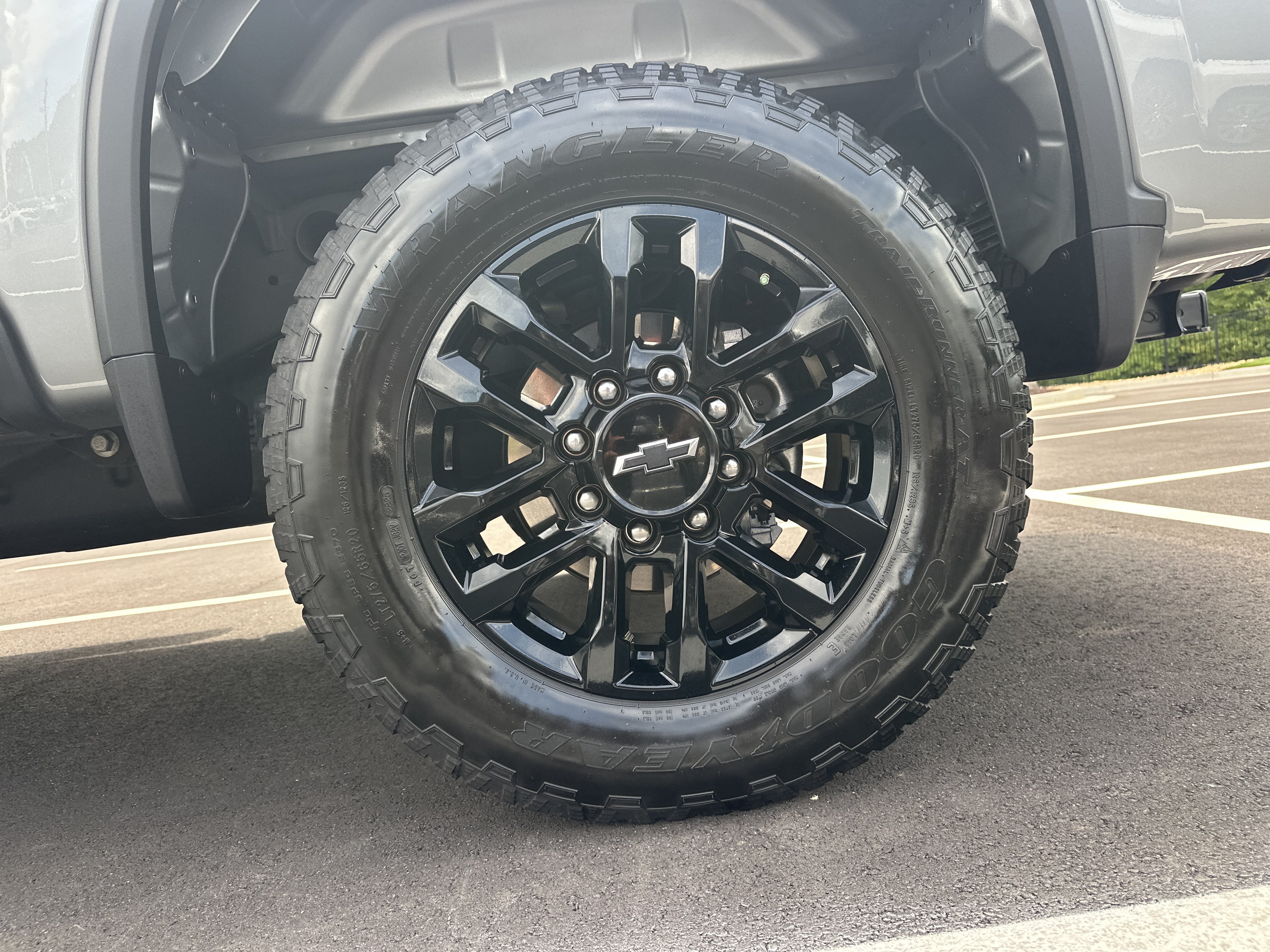 Used 2025 Chevrolet Silverado 2500 Custom w/ Custom Value Package AWD/4WD image 20