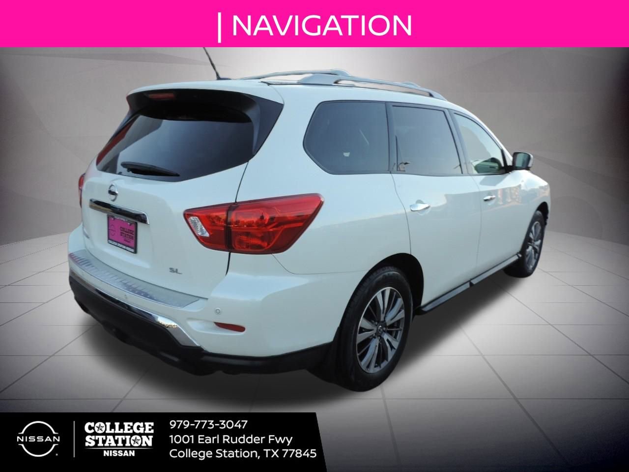 Used 2018 Nissan Pathfinder SL image 4