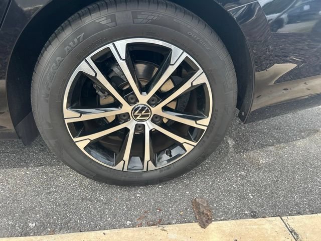 Certified 2024 Volkswagen Jetta Sport FWD image 16