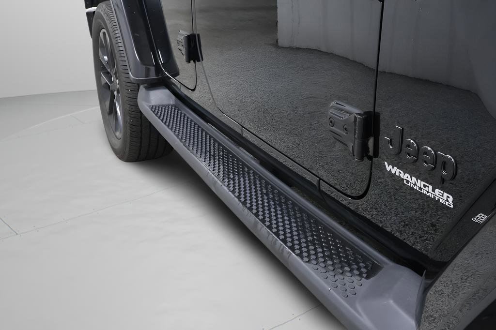 Used 2021 Jeep Wrangler Unlimited Sahara AWD/4WD image 34