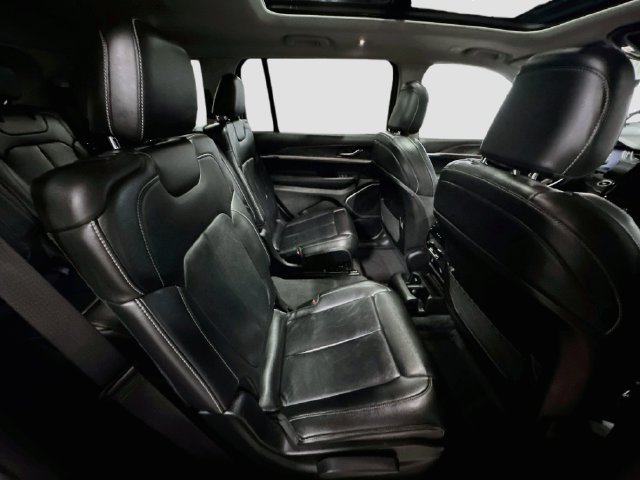Used 2021 Jeep Grand Cherokee L Limited AWD/4WD image 30