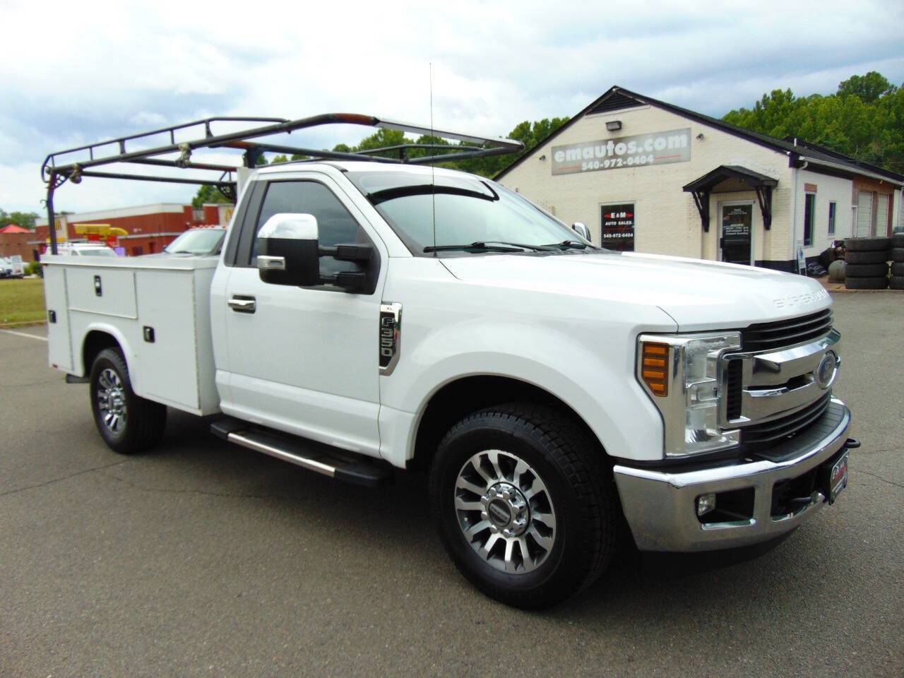 Used 2018 Ford F350 XL w/ Power Equipment Group RWD image 28