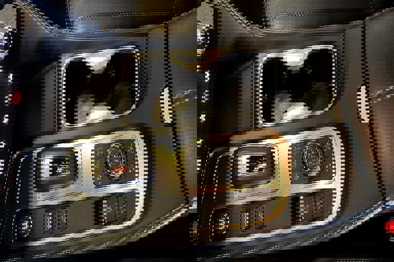 Used 2023 INFINITI QX60 Luxe w/ Cargo Package image 15