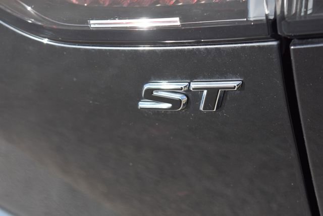 Used 2023 Buick Envision Preferred w/ Sport Touring Package AWD/4WD image 16