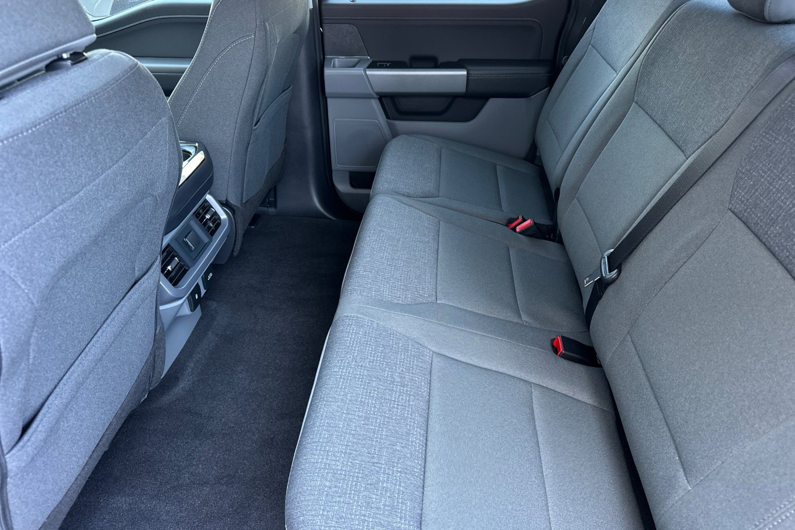 New 2025 Ford F150 XLT w/ Equipment Group 302A MID image 11