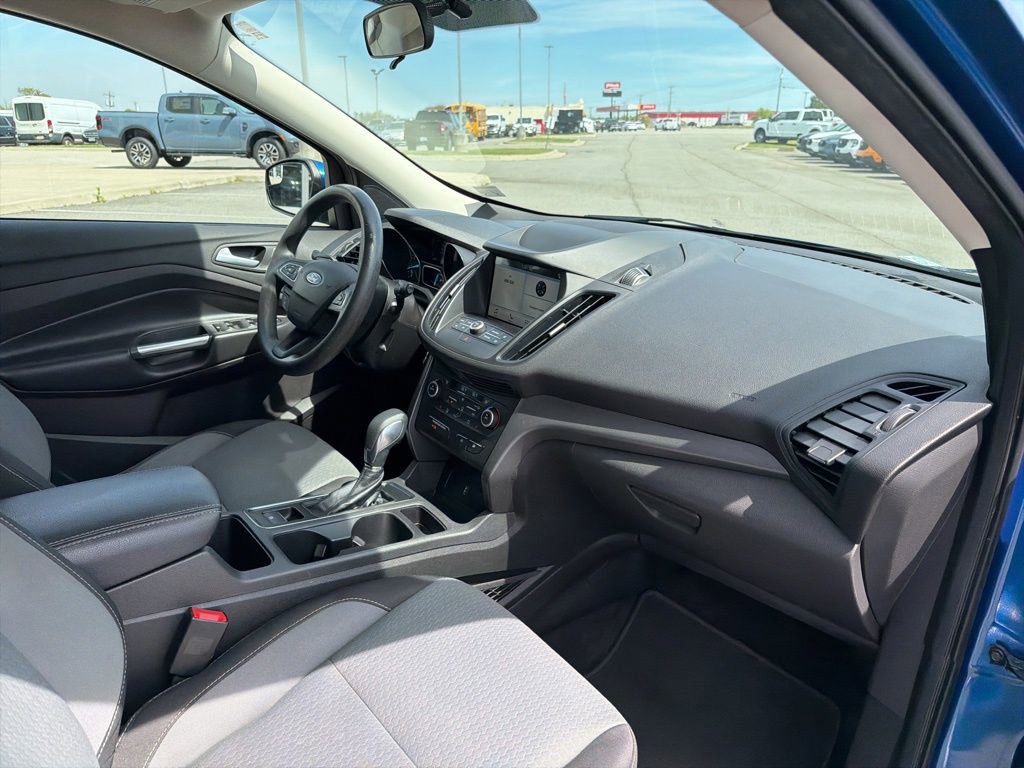 Used 2019 Ford Escape SE image 21