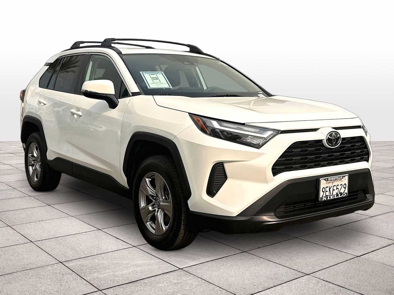Used 2023 Toyota RAV4 XLE w/ Convenience Package FWD image 2