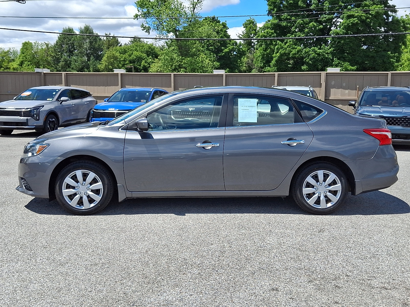 Used 2016 Nissan Sentra SV w/ Driver's Assist Package FWD image 8