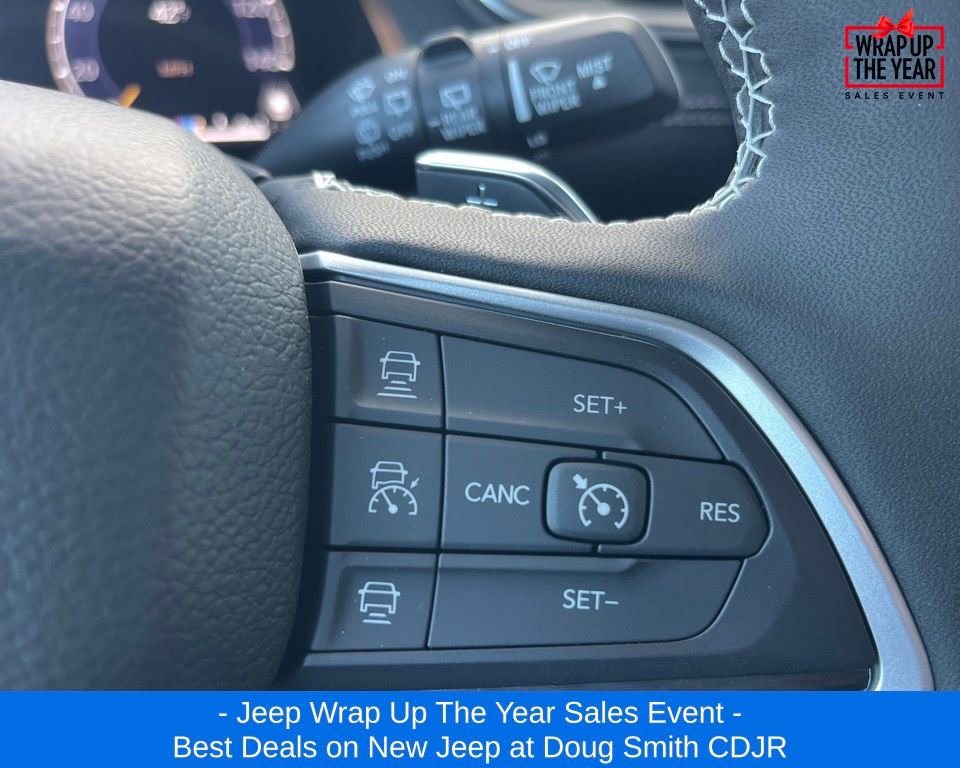 New 2025 Jeep Grand Cherokee L Laredo image 14