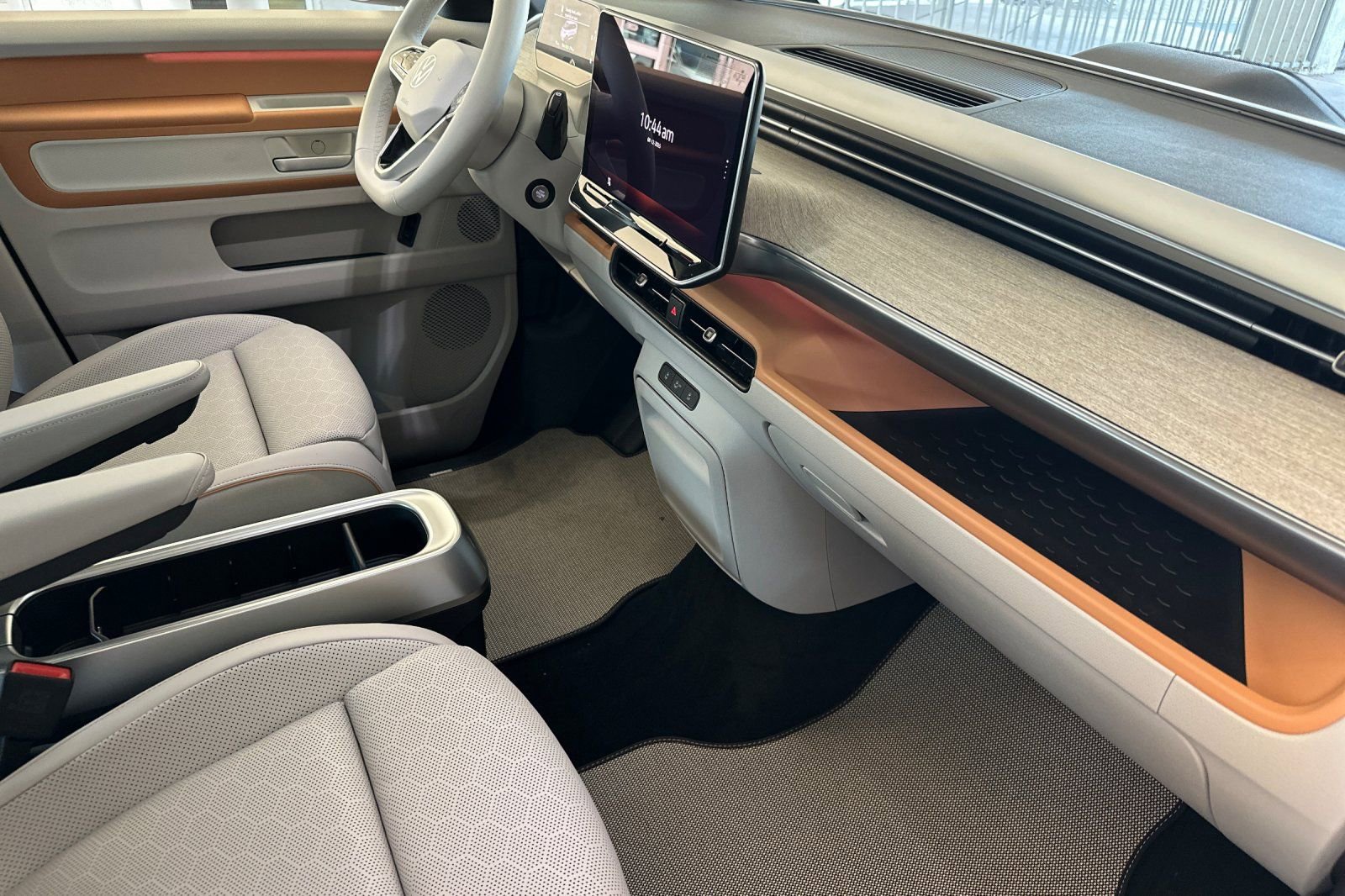 New 2025 Volkswagen ID. Buzz 1st Edition image 16