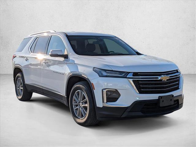Used 2023 Chevrolet Traverse LT image 3
