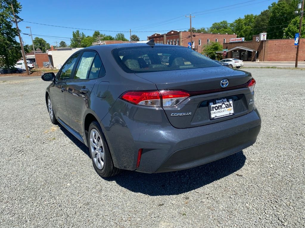 Used 2023 Toyota Corolla LE FWD image 5