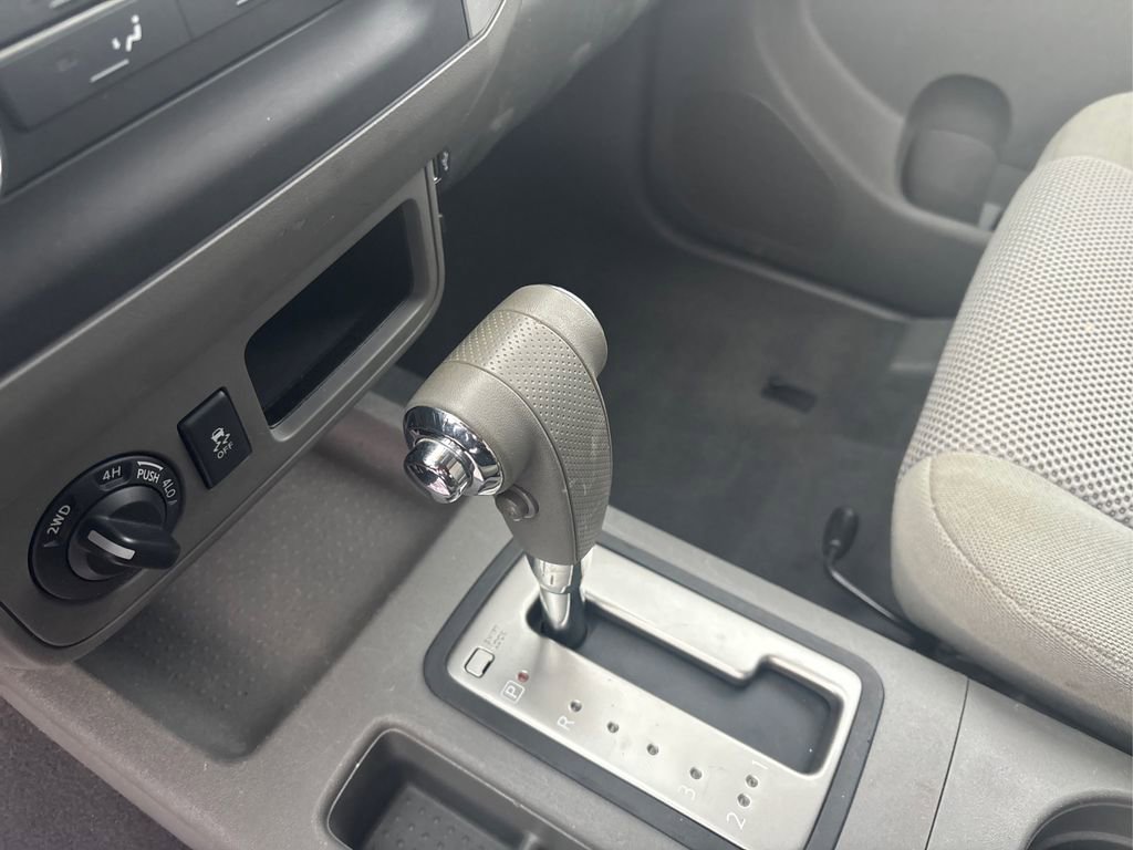 Used 2018 Nissan Frontier SV image 32