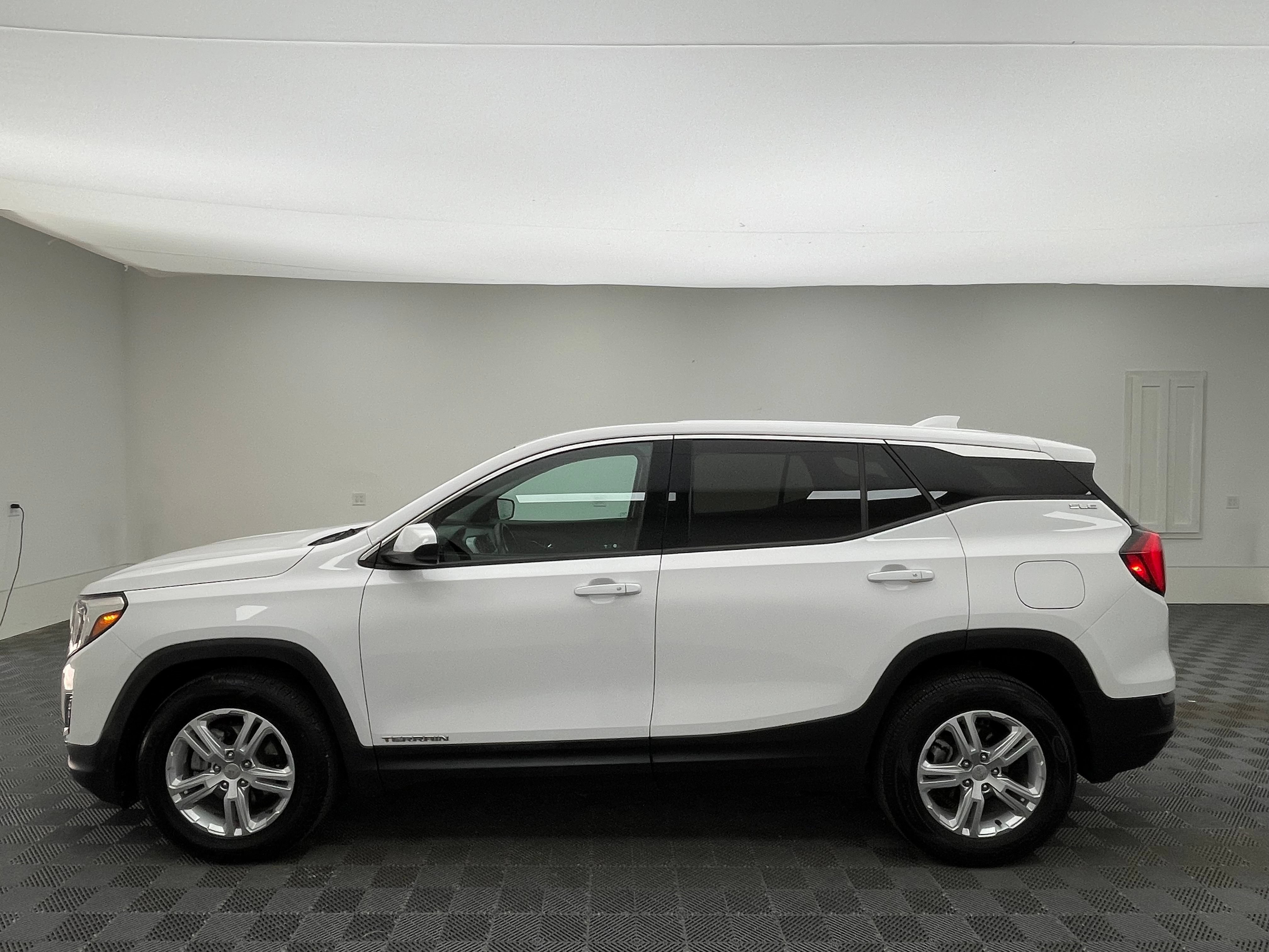 Used 2019 GMC Terrain SLE FWD image 10