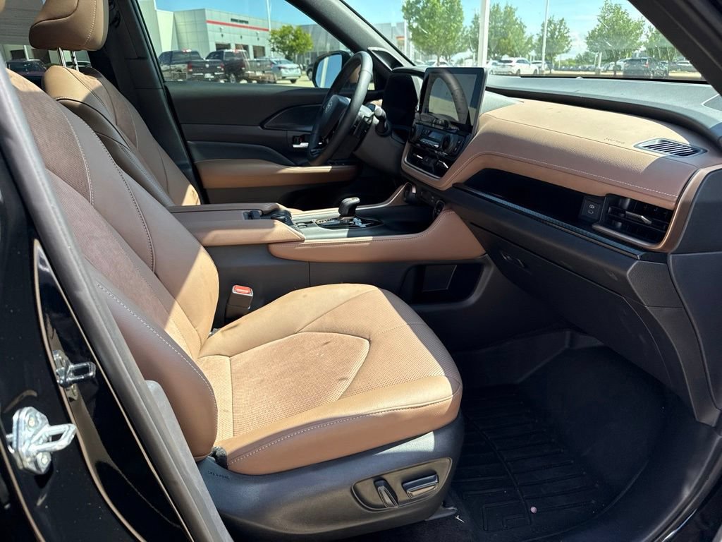Used 2026 Toyota Grand Highlander AWD Hybrid image 18