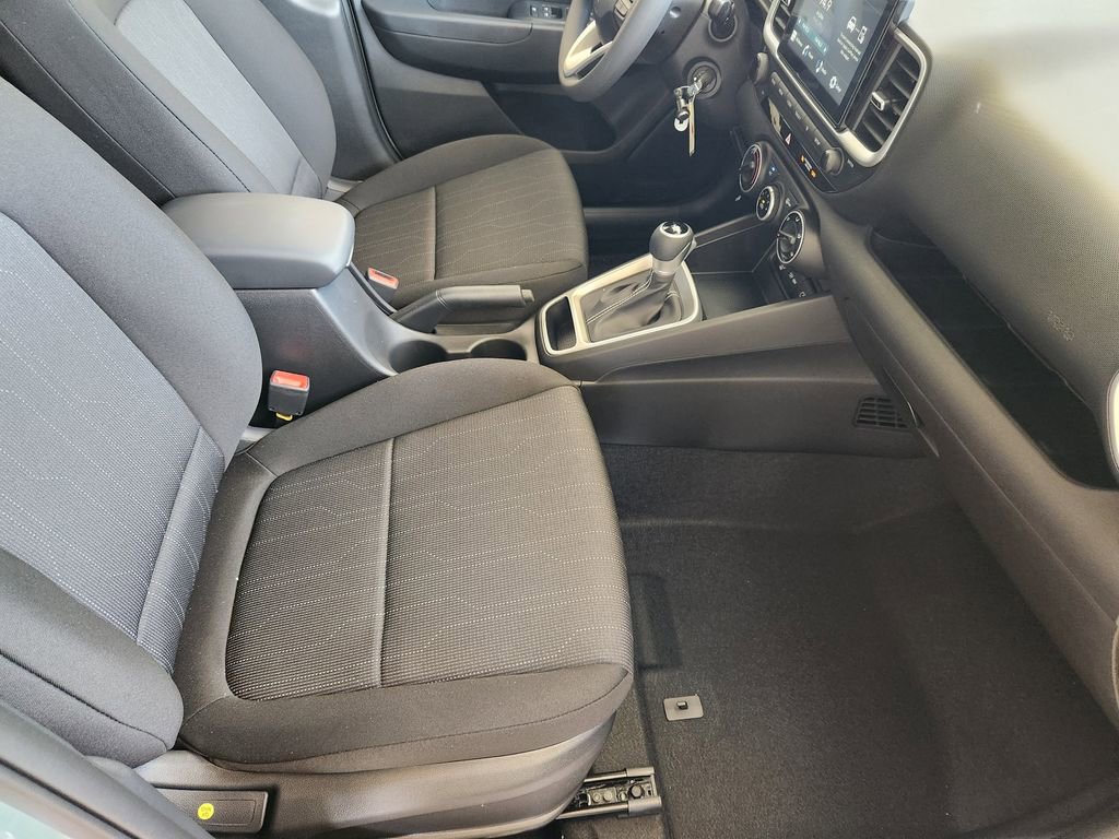 New 2026 Hyundai Venue SE FWD image 10