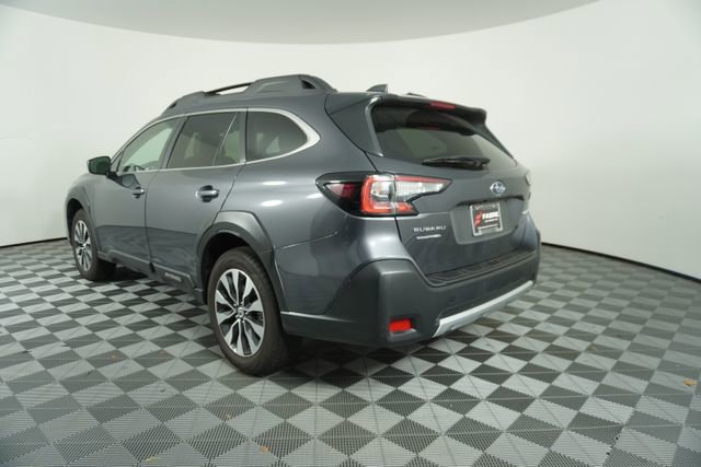 Certified 2025 Subaru Outback Limited image 5