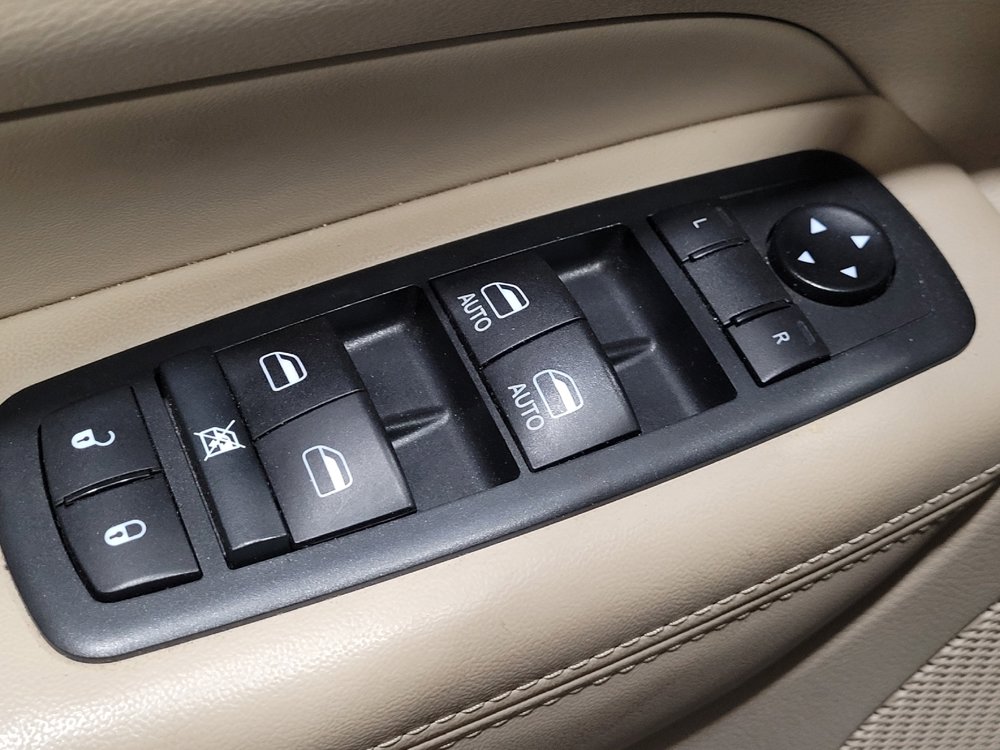 Used 2020 Jeep Grand Cherokee Limited AWD/4WD image 27