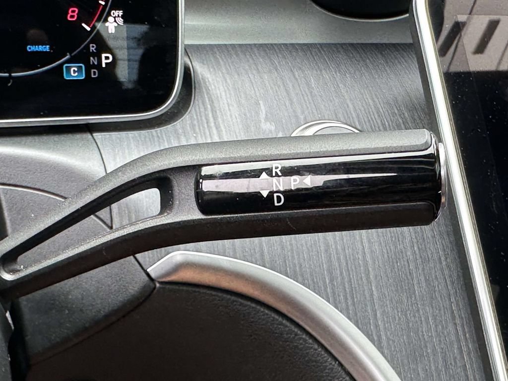 Used 2025 Mercedes-Benz C 300 4MATIC Sedan image 33