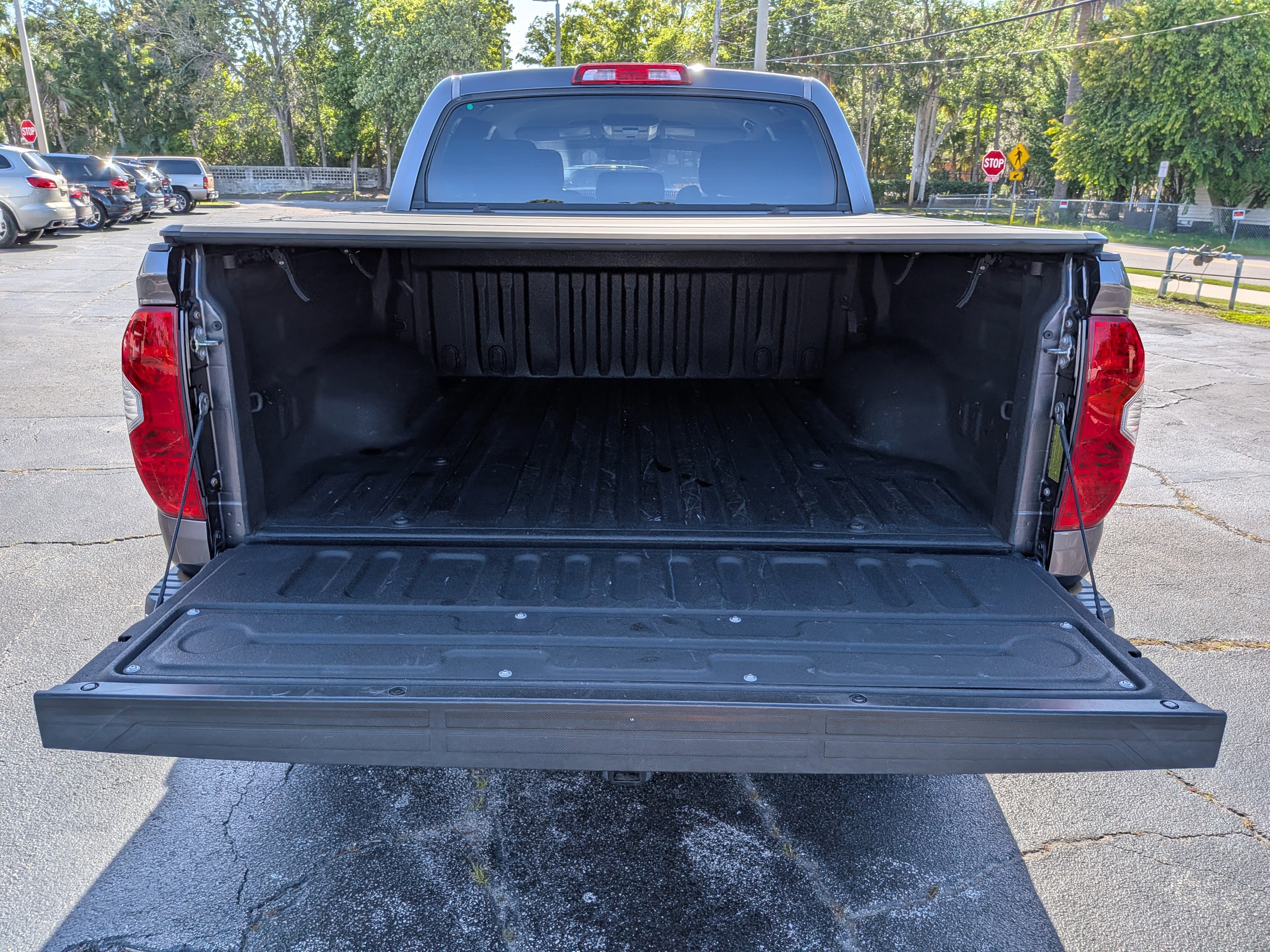 Used 2016 Toyota Tundra SR5 w/ SR5 Upgrade Package RWD image 18