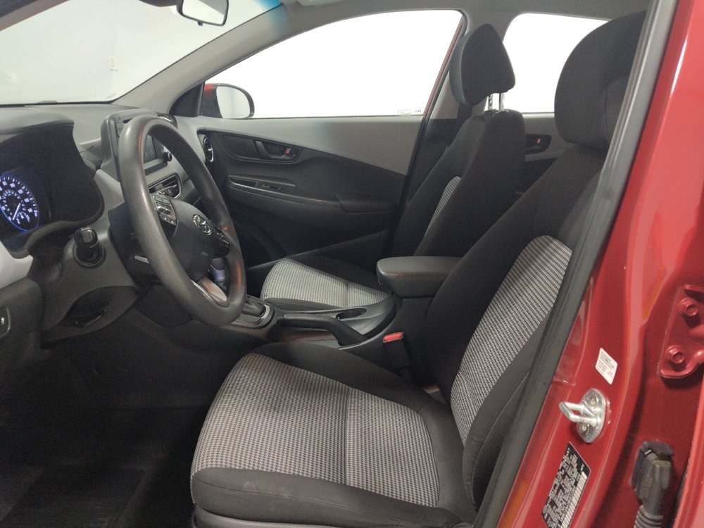 Used 2021 Hyundai Kona SE FWD image 17