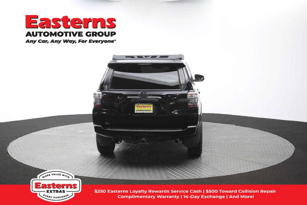 Used 2014 Toyota 4Runner SR5 AWD/4WD image 38