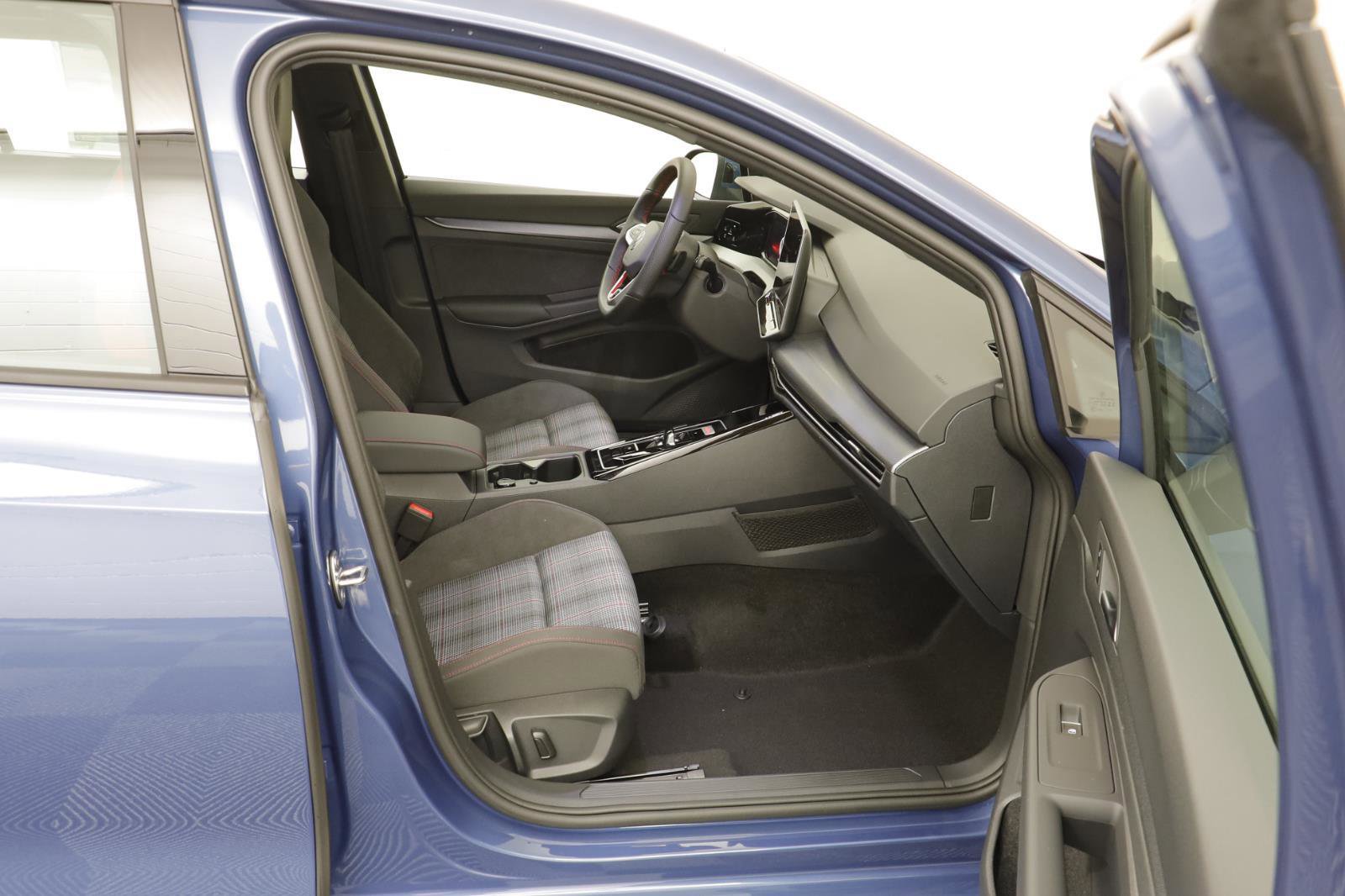 New 2026 Volkswagen Golf S image 18