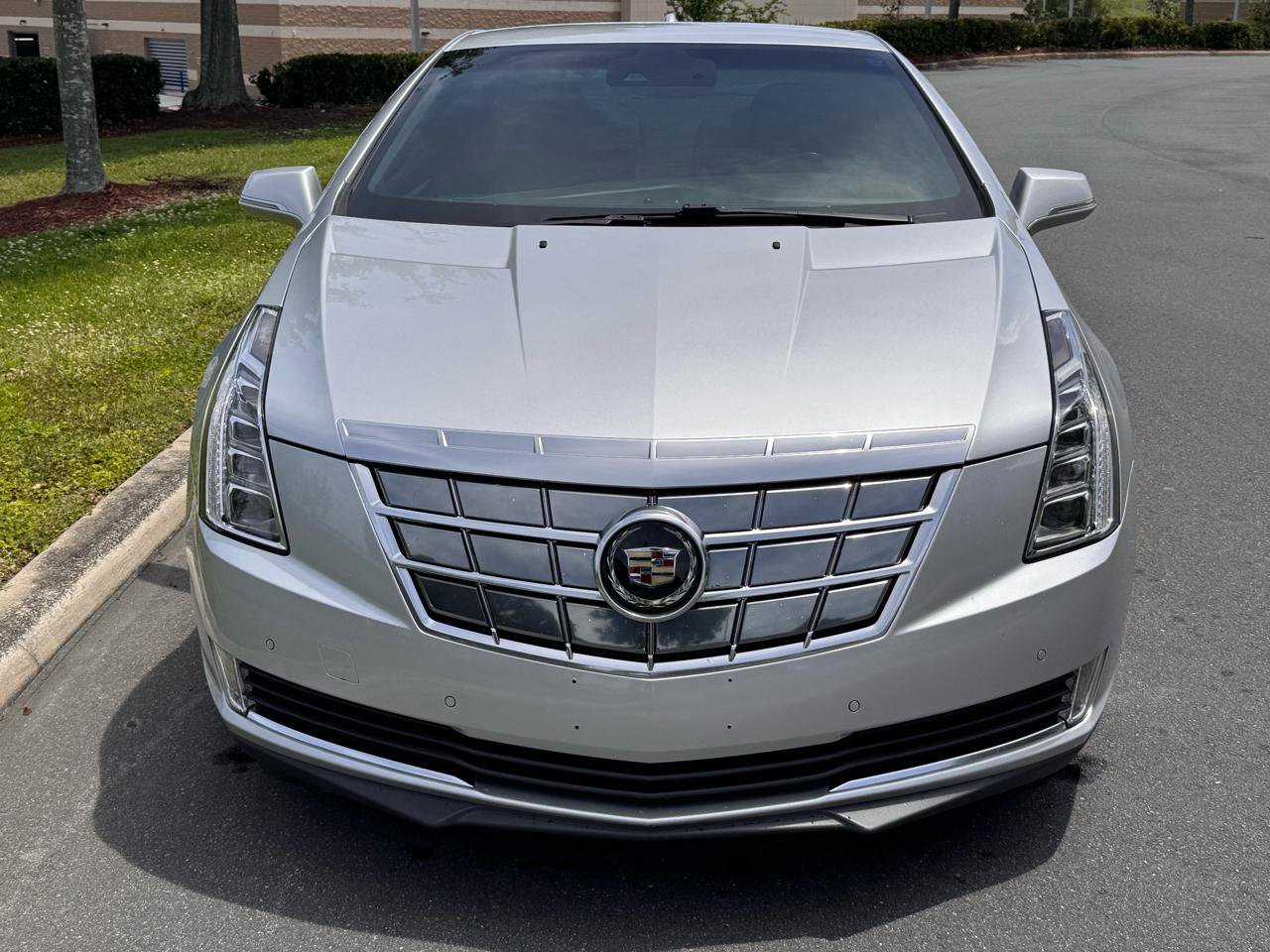 Used 2014 Cadillac ELR w/ Luxury Package FWD image 4