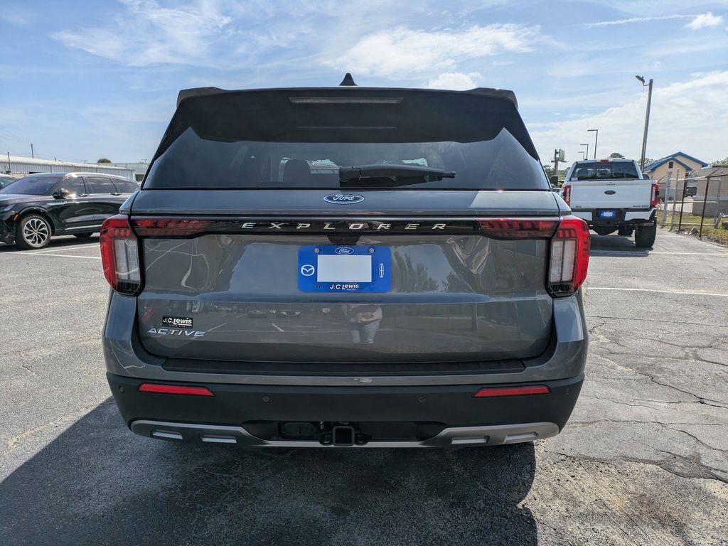 New 2026 Ford Explorer Active image 5
