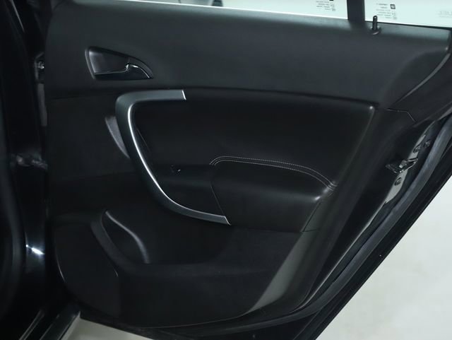 Used 2012 Buick Regal Leather image 28