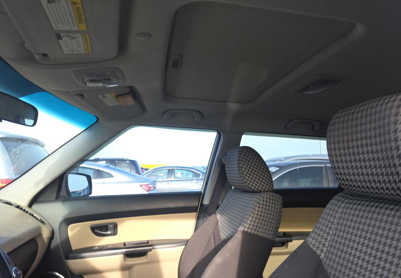 Used 2011 Kia Soul ! image 16