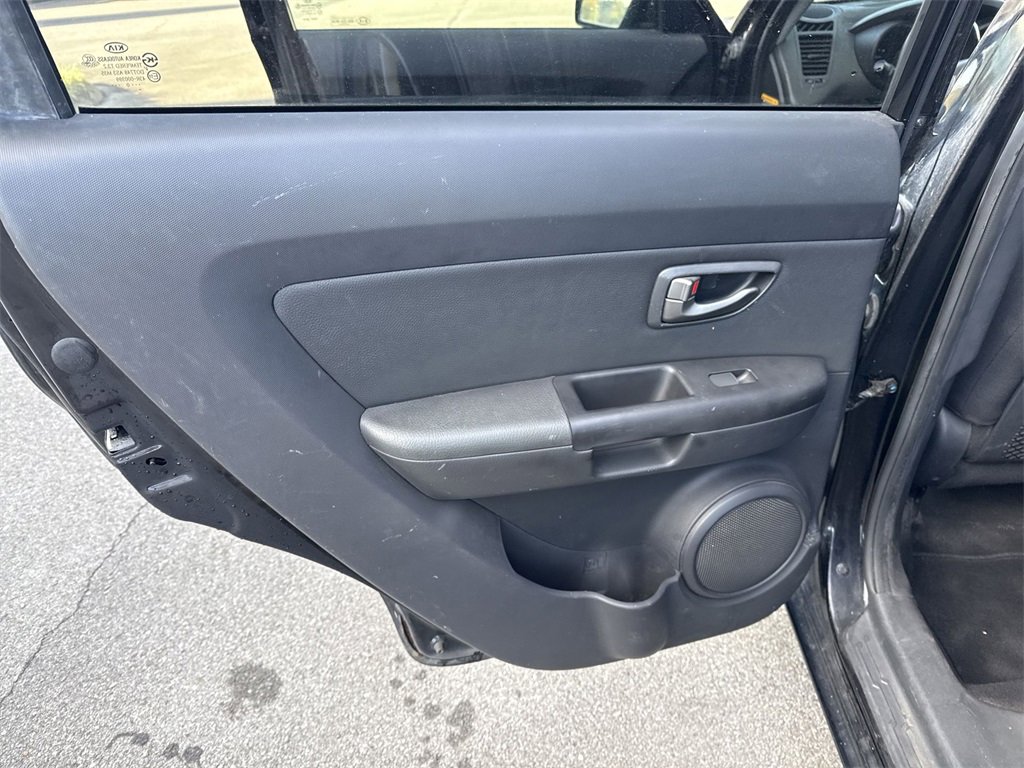 Used 2011 Kia Soul + image 20