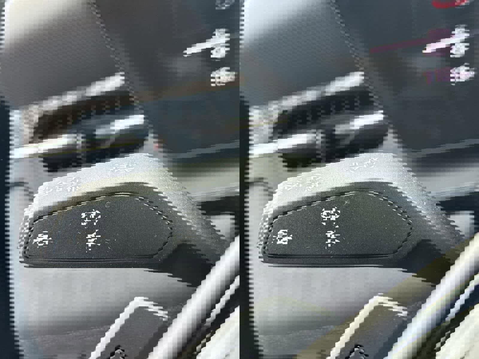 Used 2025 Audi SQ6 e-tron Premium Plus w/ Premium Plus image 22