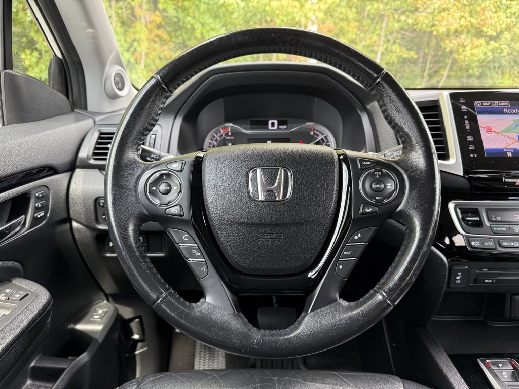 Used 2018 Honda Pilot Touring image 30