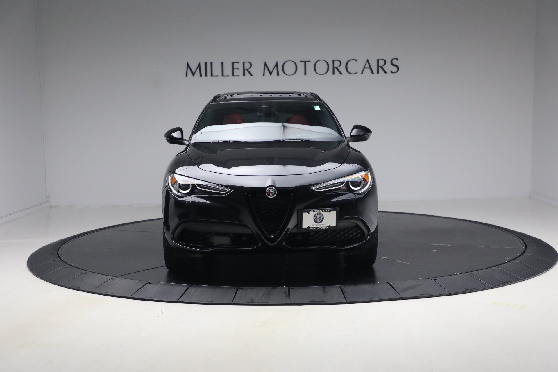Used 2023 Alfa Romeo Stelvio Veloce AWD/4WD image 12