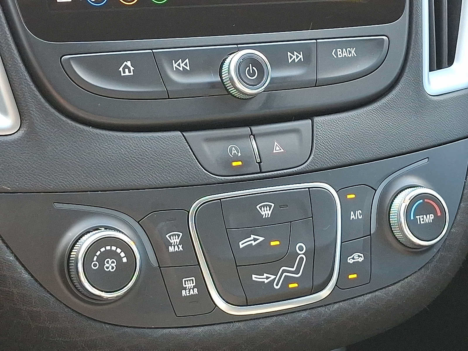 Used 2023 Chevrolet Malibu RS FWD image 16